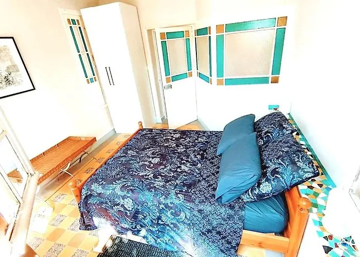 Maison de charme à 200 bord de mer, terrasse, jardin- Lesclesdenicole